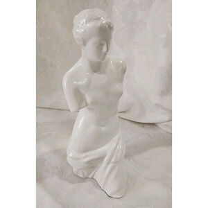 Venus De Milo Statue 10” Ancient Sculpture White Cream Colored